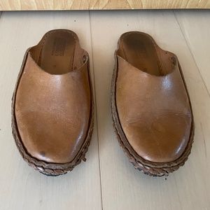Mohinders Solid Leather Slide Size 8